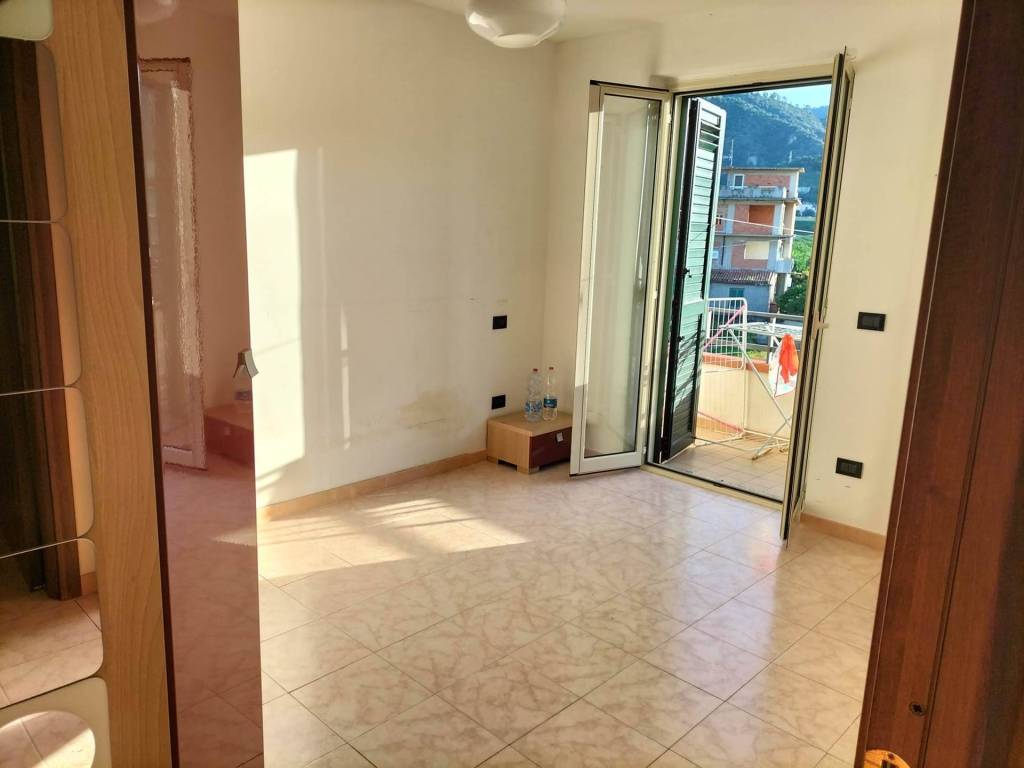 Appartamento a Oliveri in Via Rosate - Foto 5