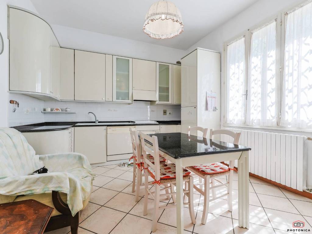 Casa indipendente a Bologna in Via di Mezzo, 3 - Foto 2