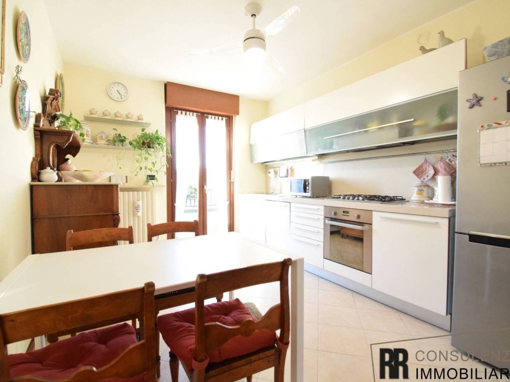 Appartamento a Verona in Via Lucania - Foto 3