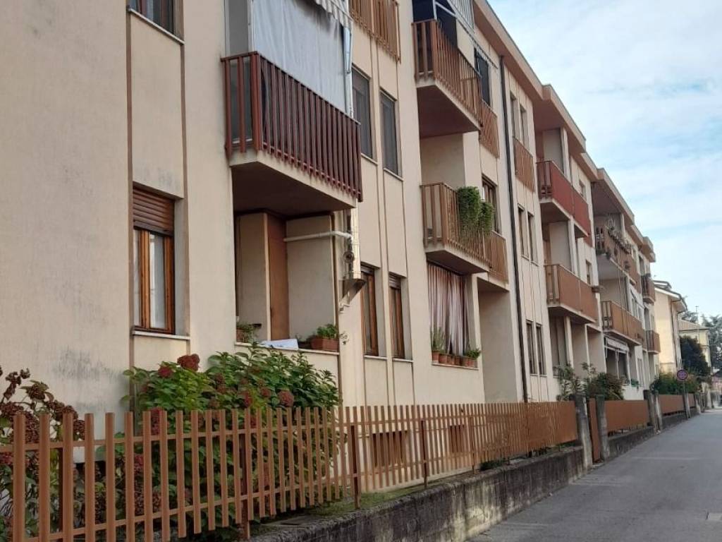 Attico / mansarda a Asti in Via Giacomo Puccini, 35 - Foto 2