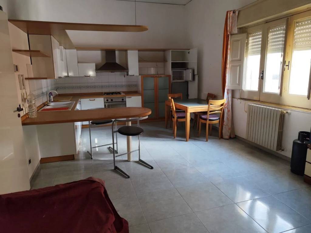 Palazzo / stabile a Vittoria in Via Iv Aprile, 1 D - Foto 2