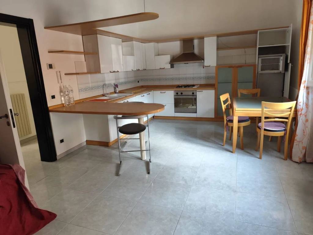 Palazzo / stabile a Vittoria in Via Iv Aprile, 1 D - Foto 3