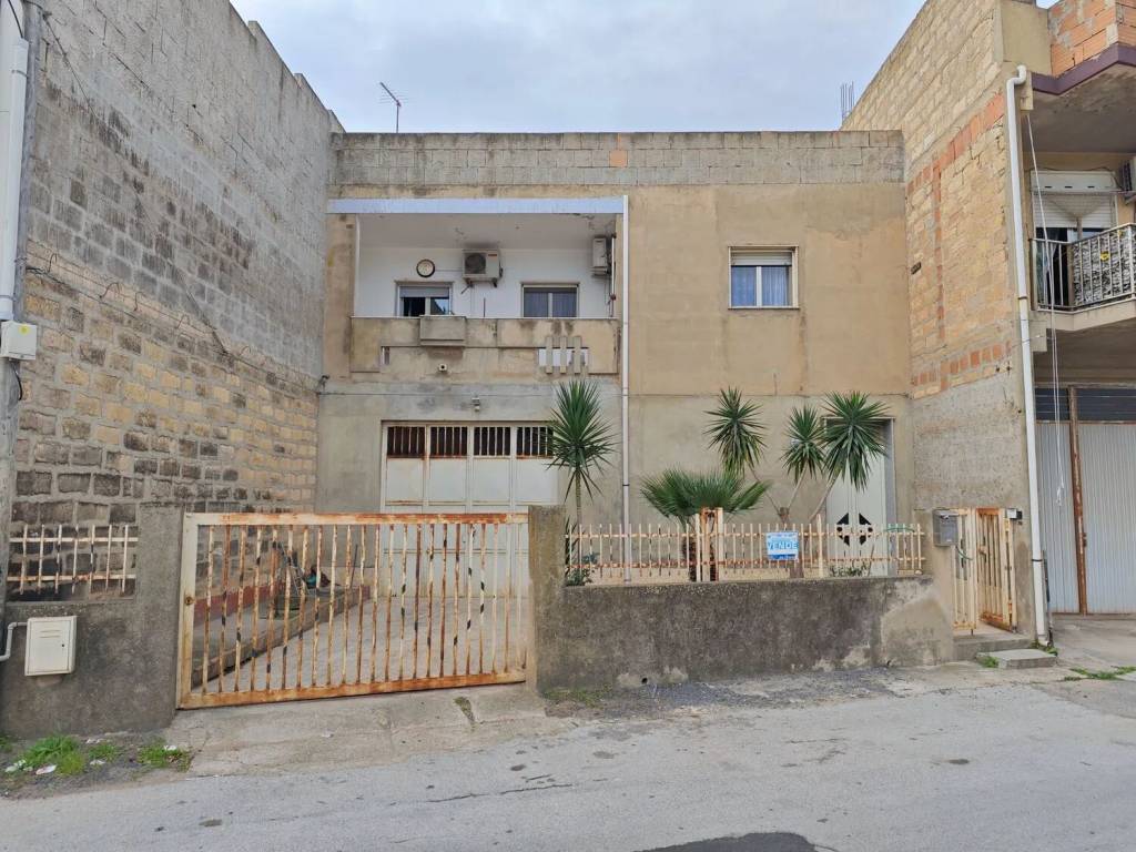 Villa a Vittoria in Via Giuseppe Ribaldo, 17 - Foto 2