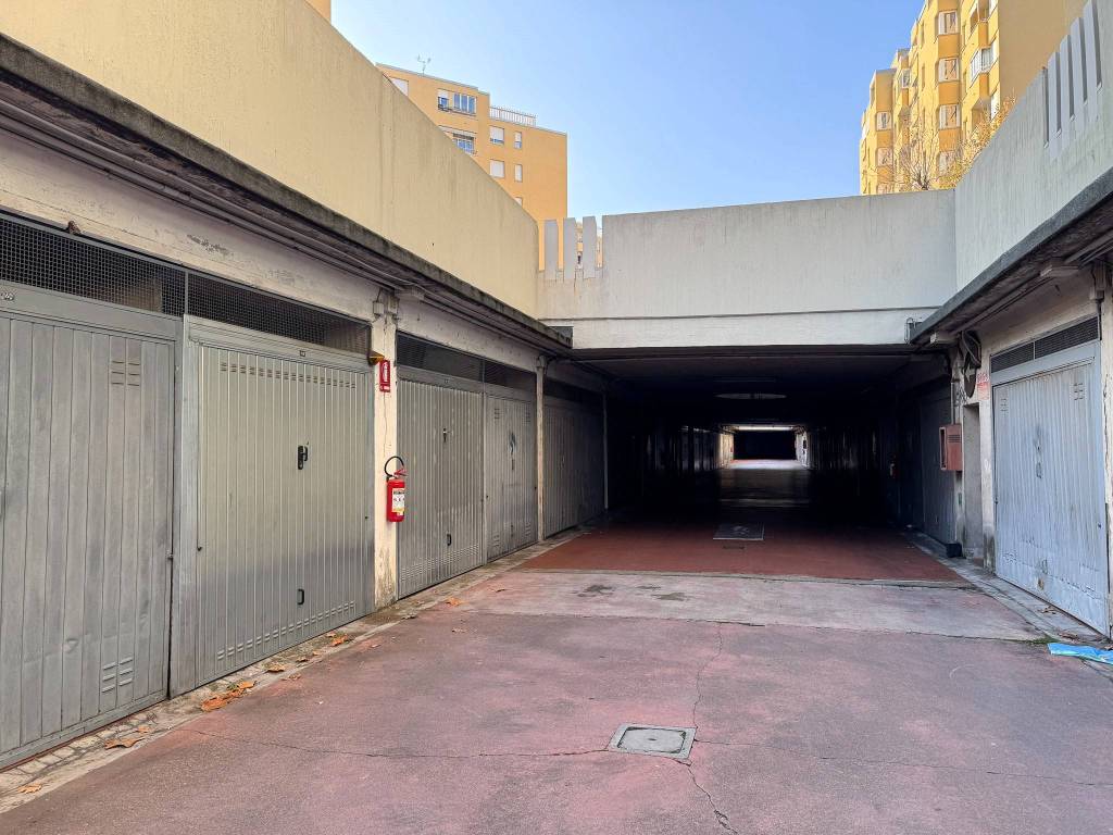 Box / garage a Bologna in Via della Battaglia, 4 - Foto 3