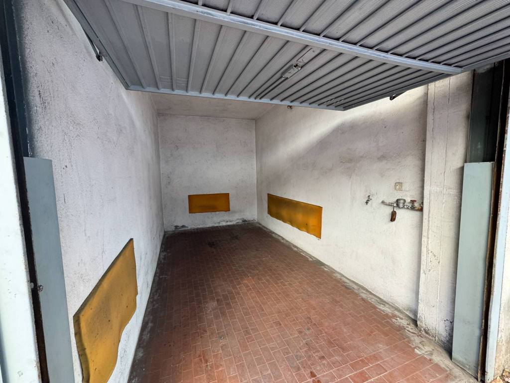 Box / garage a Bologna in Via della Battaglia, 4 - Foto 5