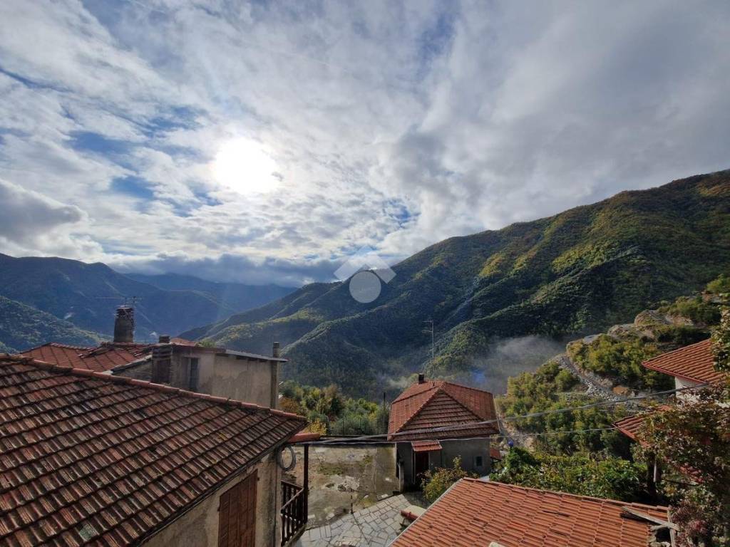 Casa indipendente a Molini di triora in Via Costa, 4 - Foto 3