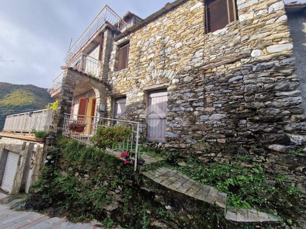 Casa indipendente a Molini di triora in Via Costa, 4 - Foto 4