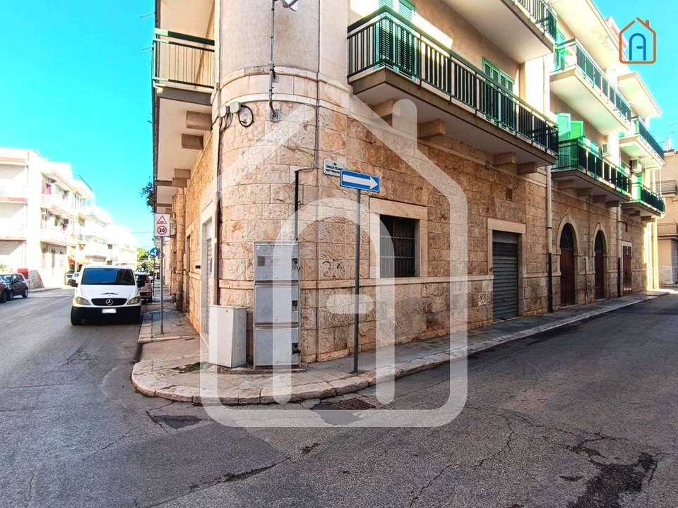 Box / garage a Giovinazzo in Via Saverio Daconto - Foto 2