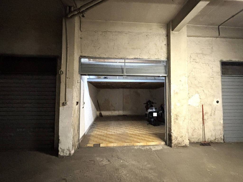 Box / garage a Avellino in Via Salvatore Pescatori - Foto 4