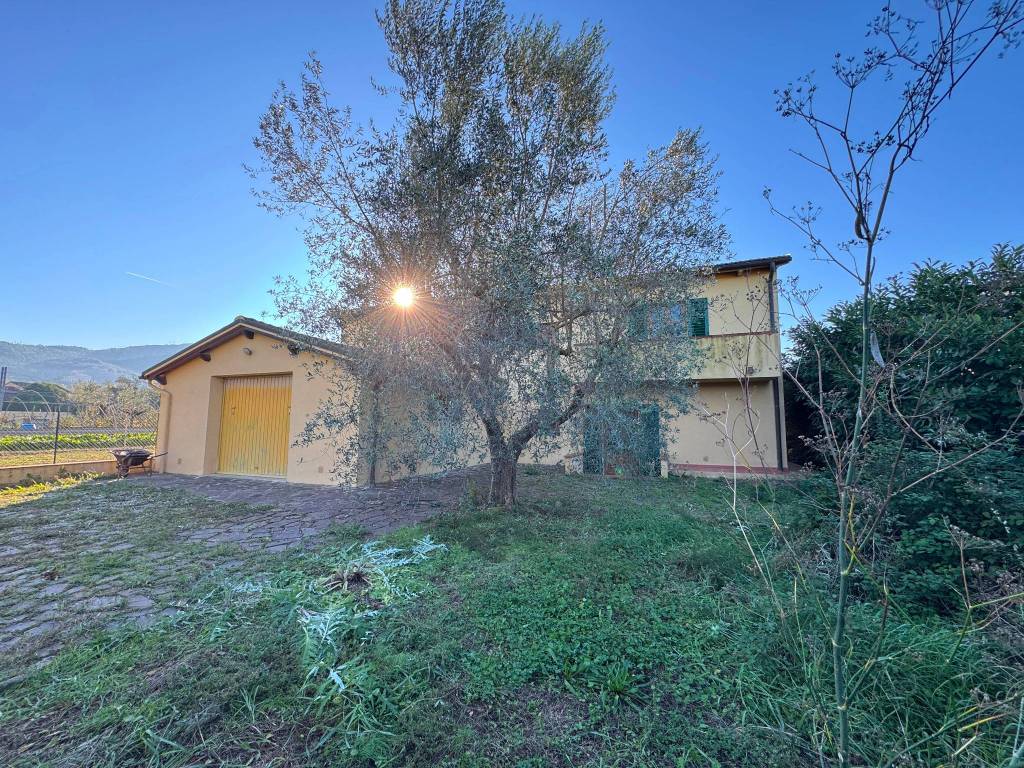 Villa a Bagno a ripoli in Via della Massa, 40 - Foto 2