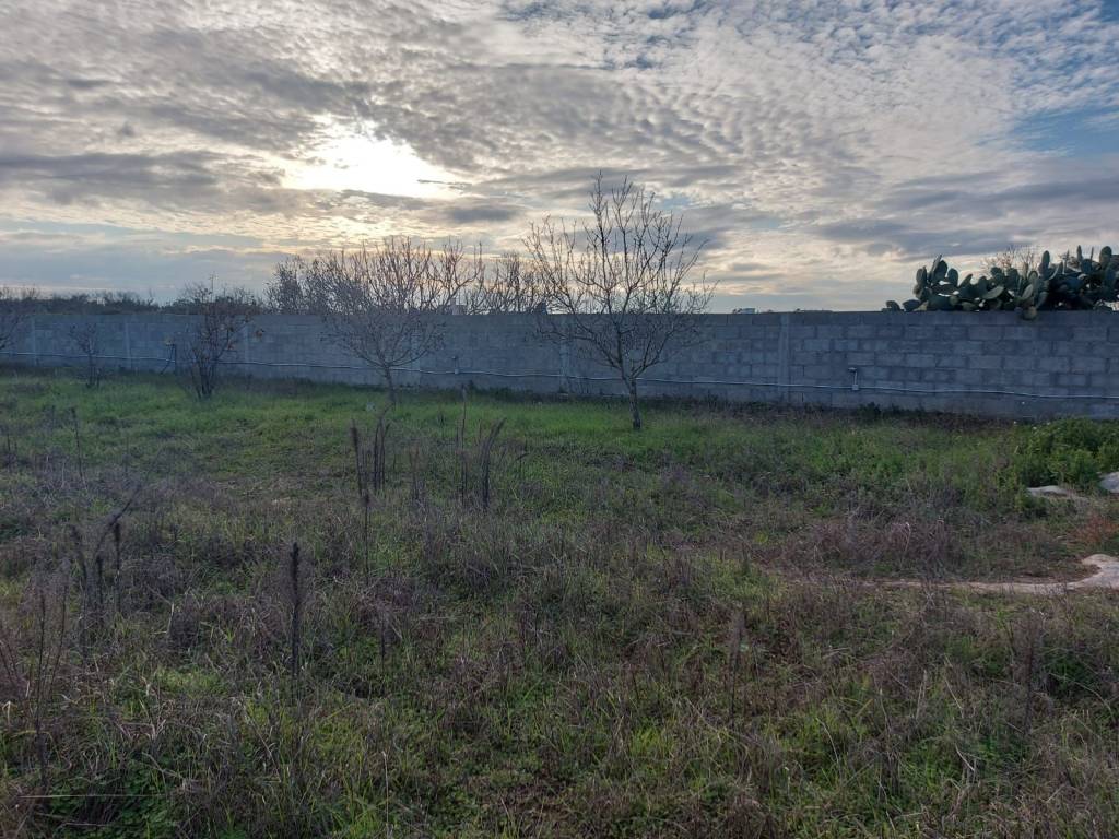 Terreno a Lizzanello - Foto 2