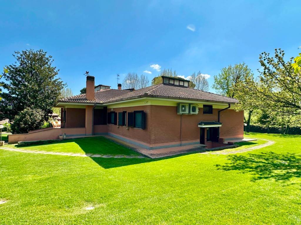 Villa a Roma in Largo Dell' Olgiata, 15 - Foto 3