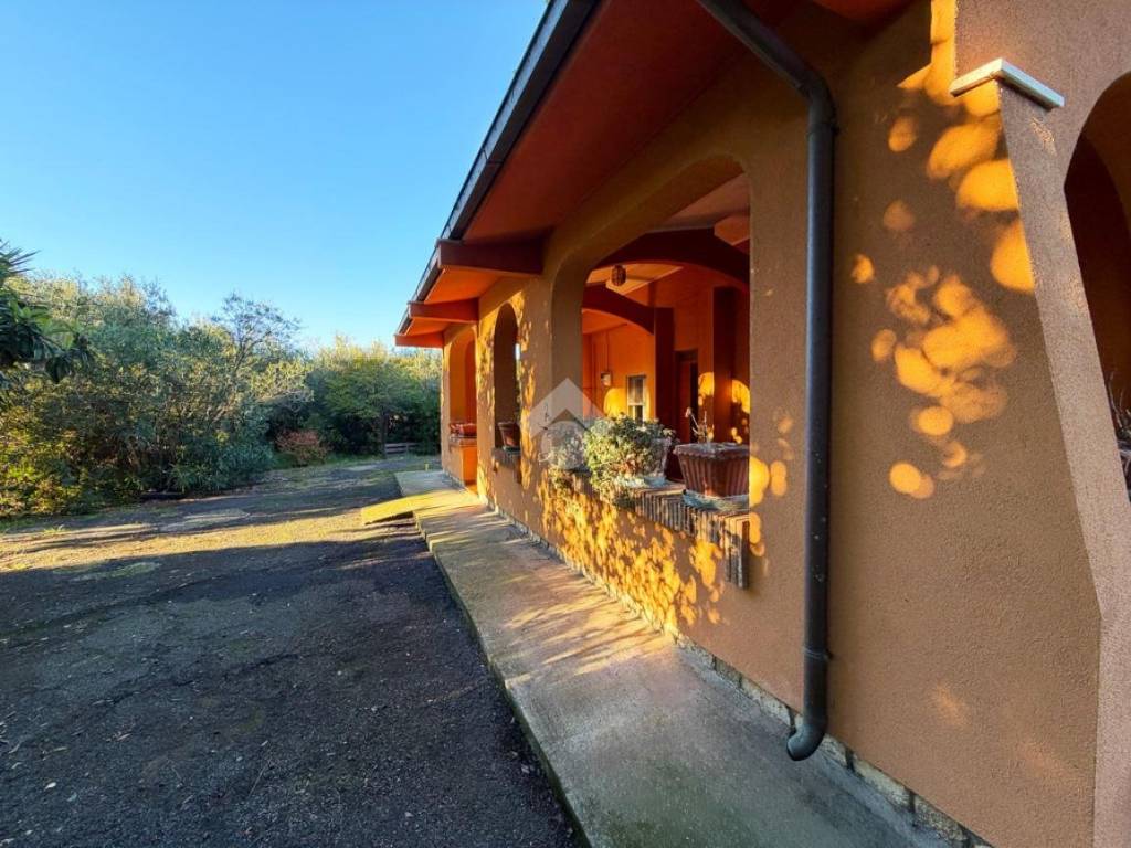 Villa a Montalto di castro in STRADA DI CAMPOMORTO - Foto 5