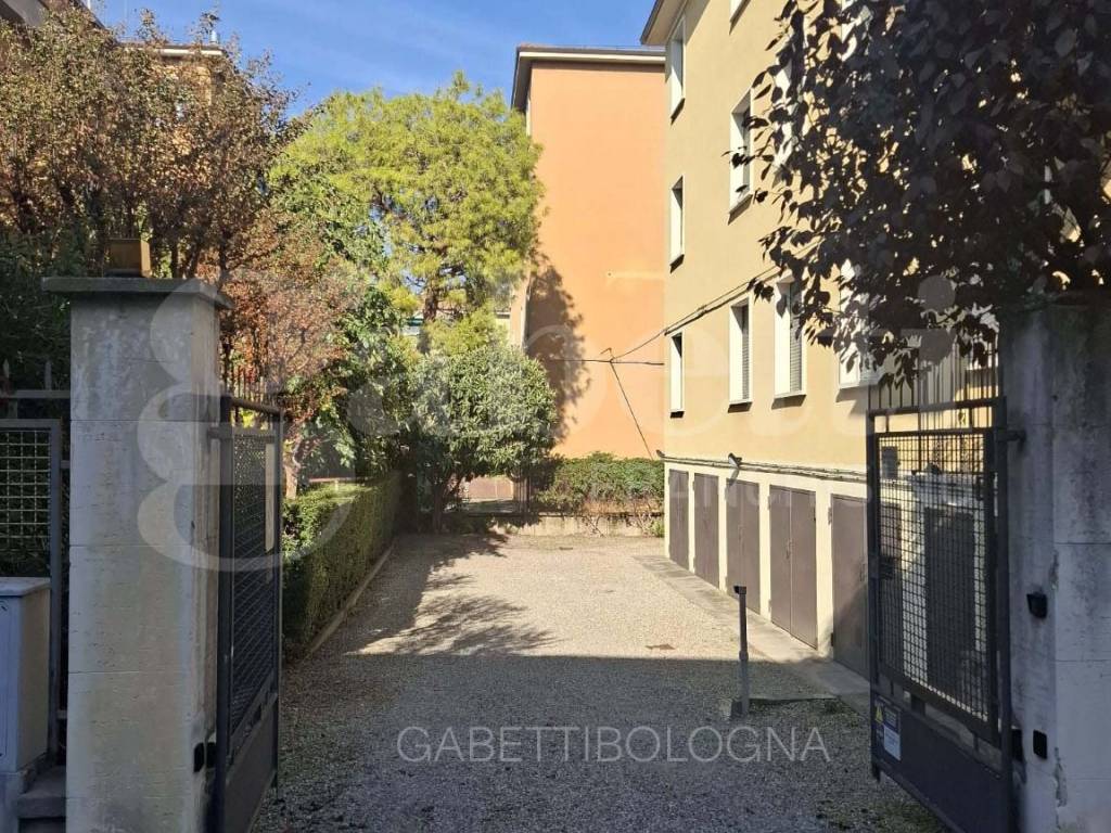 Box / garage a Bologna in Via Vincenzo Vela - Foto 2