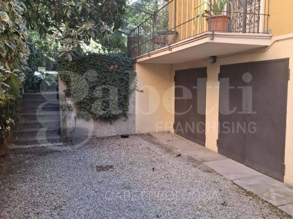 Box / garage a Bologna in Via Vincenzo Vela - Foto 3