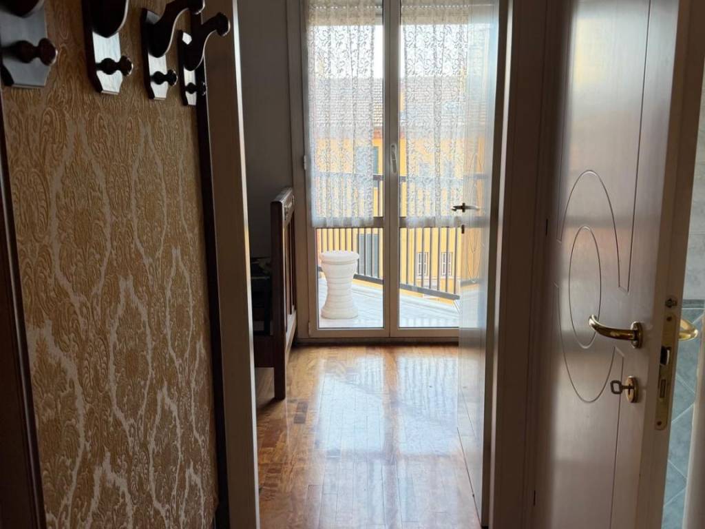 Appartamento a Bologna in Via Giuseppe Massarenti - Foto 3