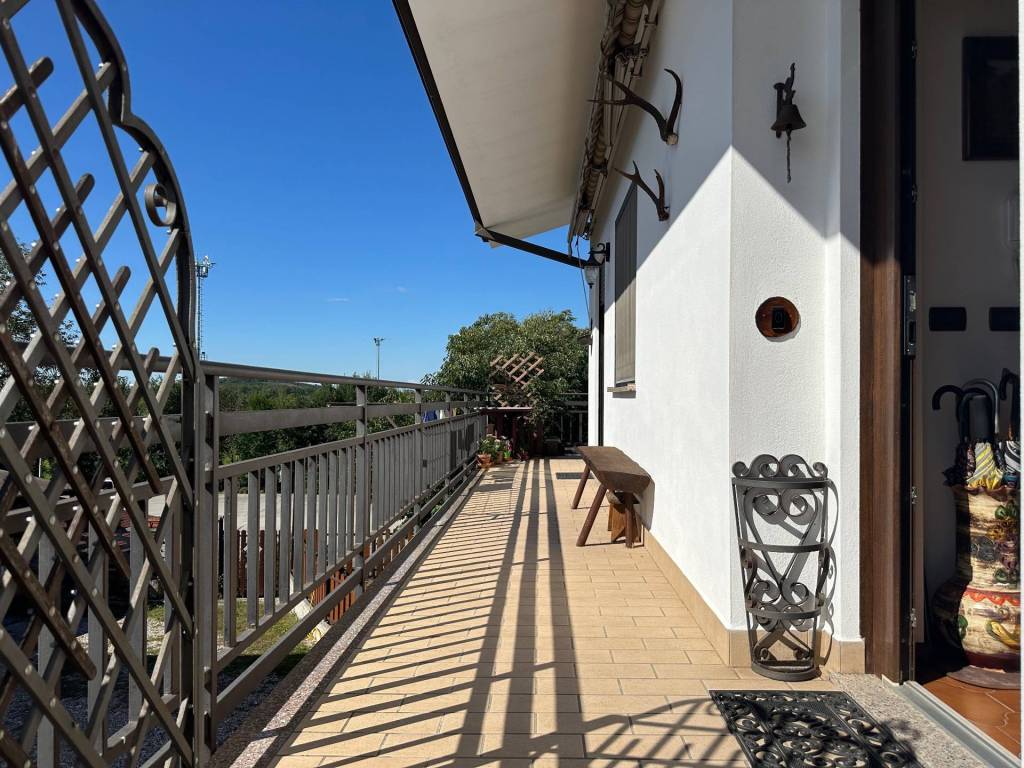 Villa a Savogna d'isonzo in Via 1 Maggio, 114 - Foto 2