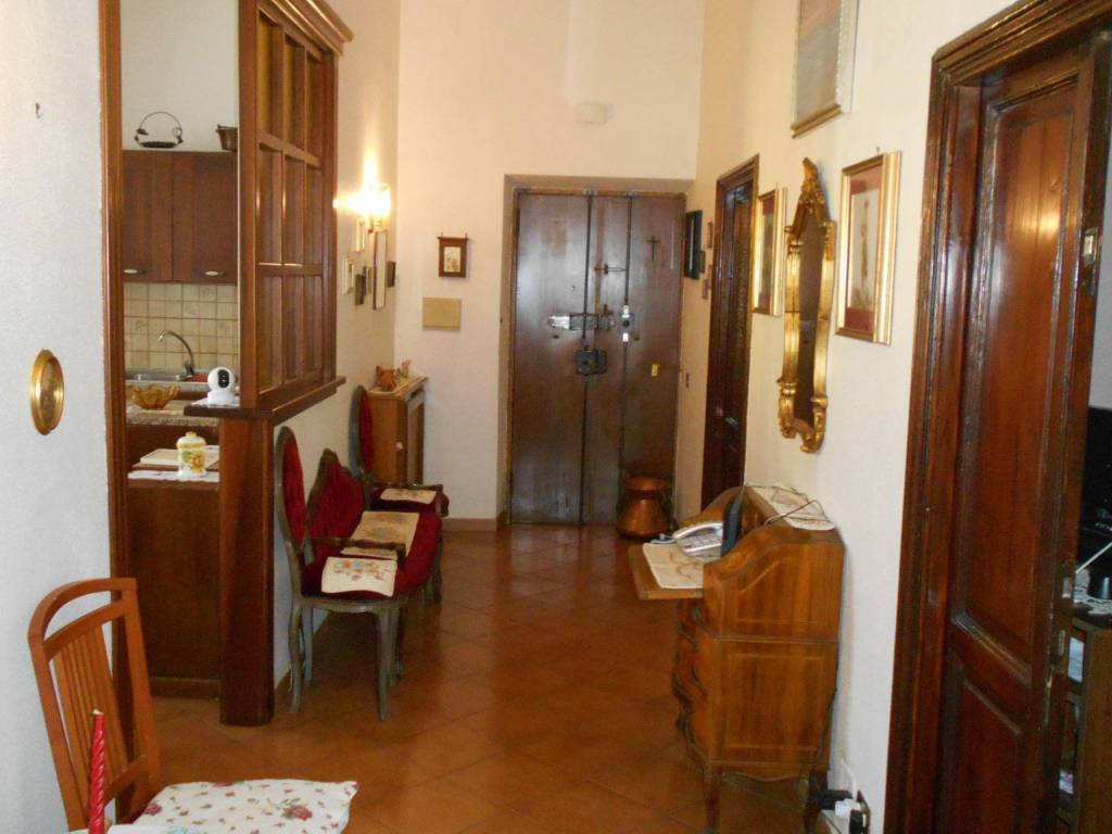 Appartamento a Monte compatri in Piazza Marco Mastrofini, 19 - Foto 2