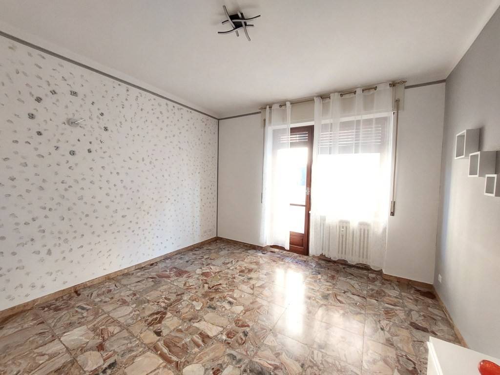Appartamento a Valenza in Corso Giuseppe Garibaldi, 24 - Foto 3