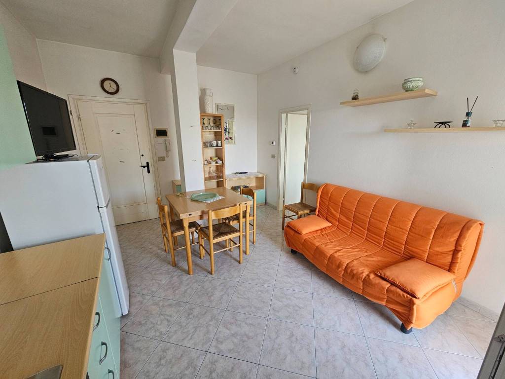 Appartamento a Comacchio in Viale Giovanni Pascoli, 32 - Foto 4