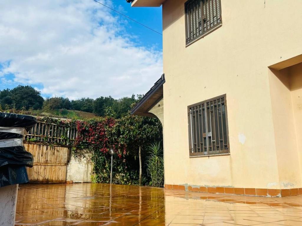 Villetta a schiera a Montalto uffugo in Via Gaetano Salvemini - Foto 3