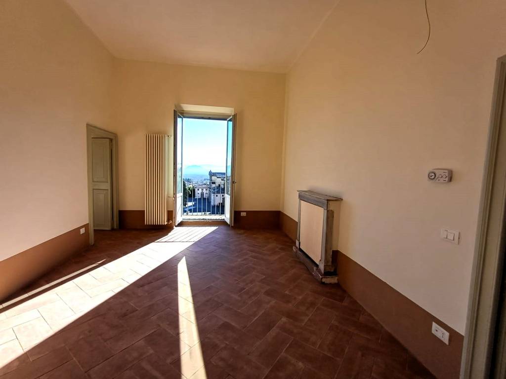 Appartamento a Caprarola in Viale Regina Margherita, 39 - Foto 4