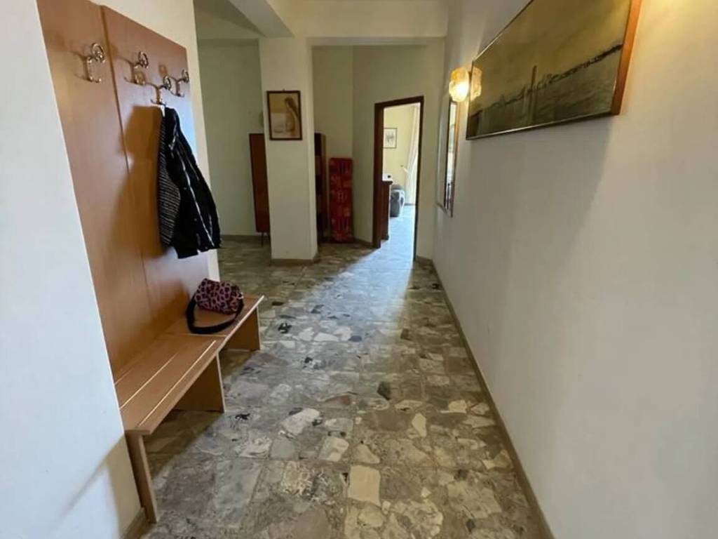 Appartamento a Follonica in Via Fratti - Foto 2