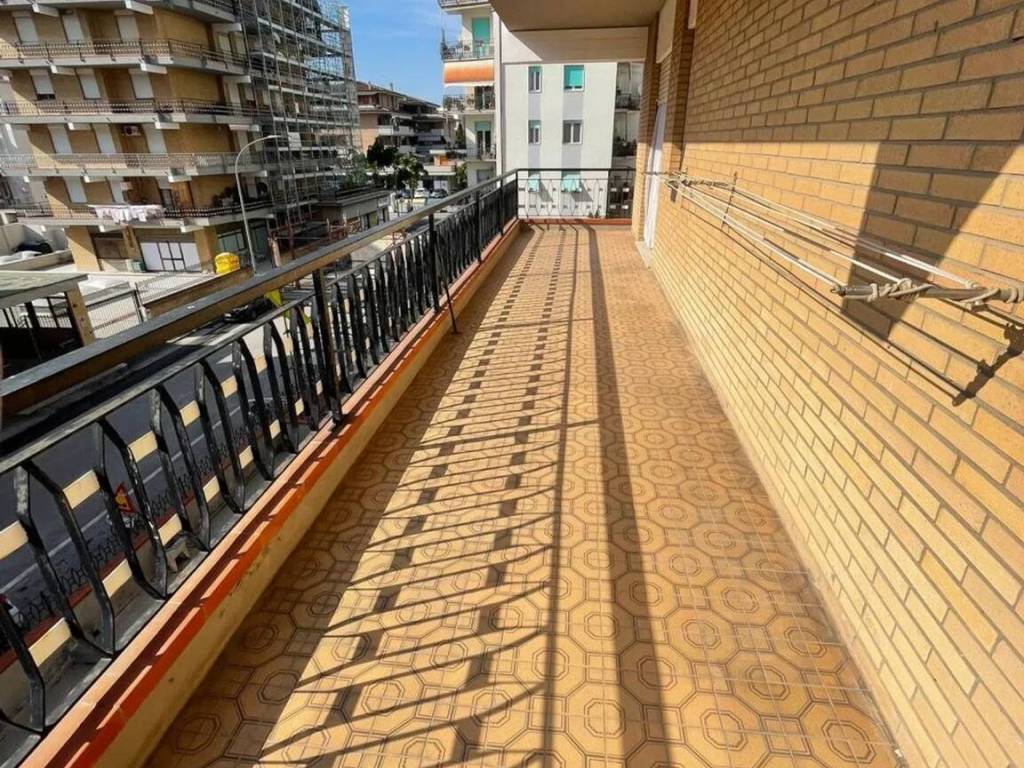 Appartamento a Follonica in Via Rapisardi - Foto 2