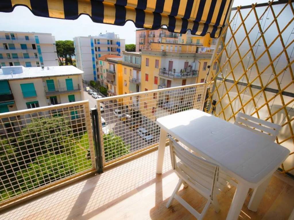 Appartamento a Follonica in Via Litoranea - Foto 4