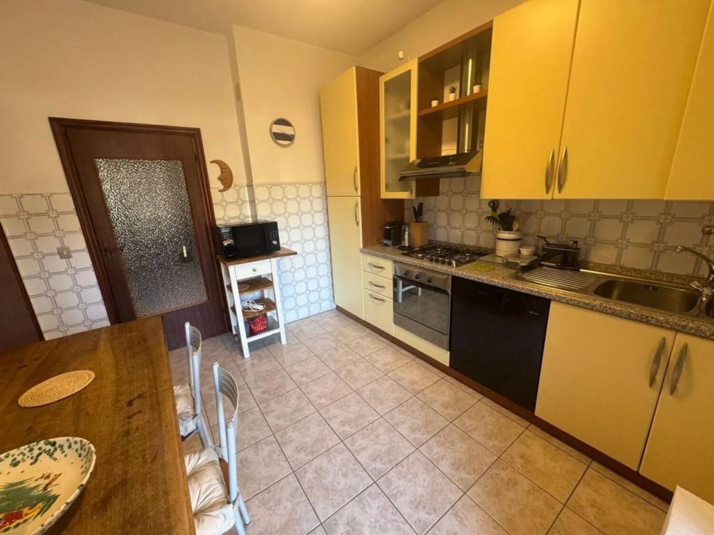 Appartamento a Follonica in Via Palermo - Foto 5
