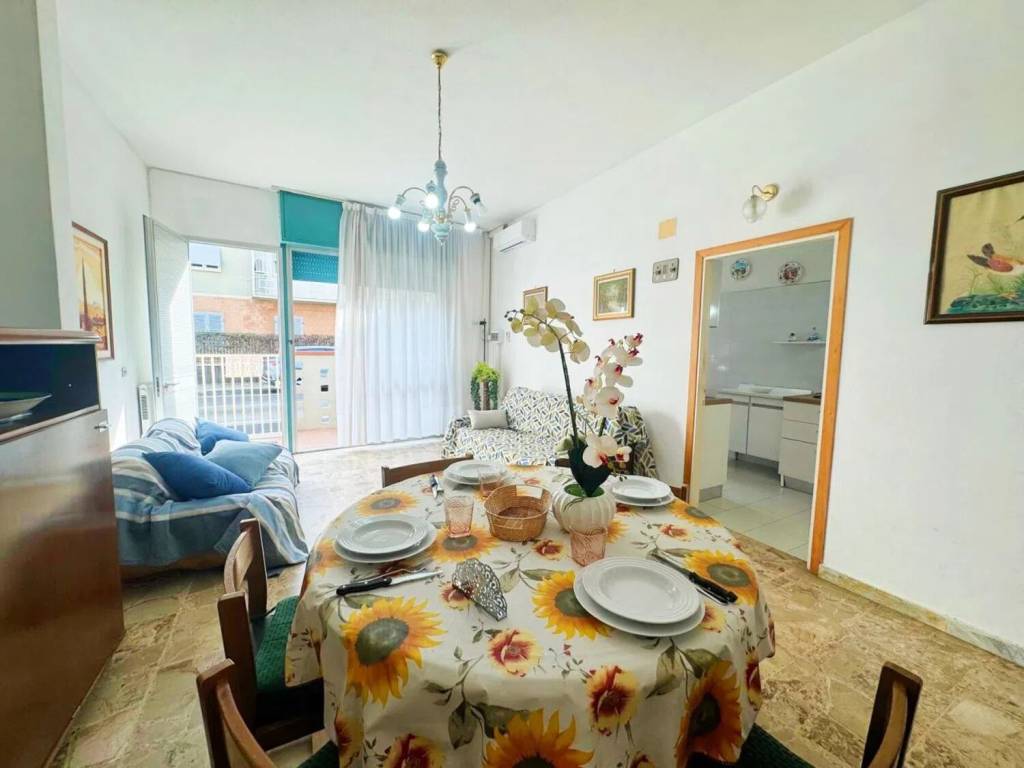 Appartamento a Follonica in Via Niccolò Paganini - Foto 5