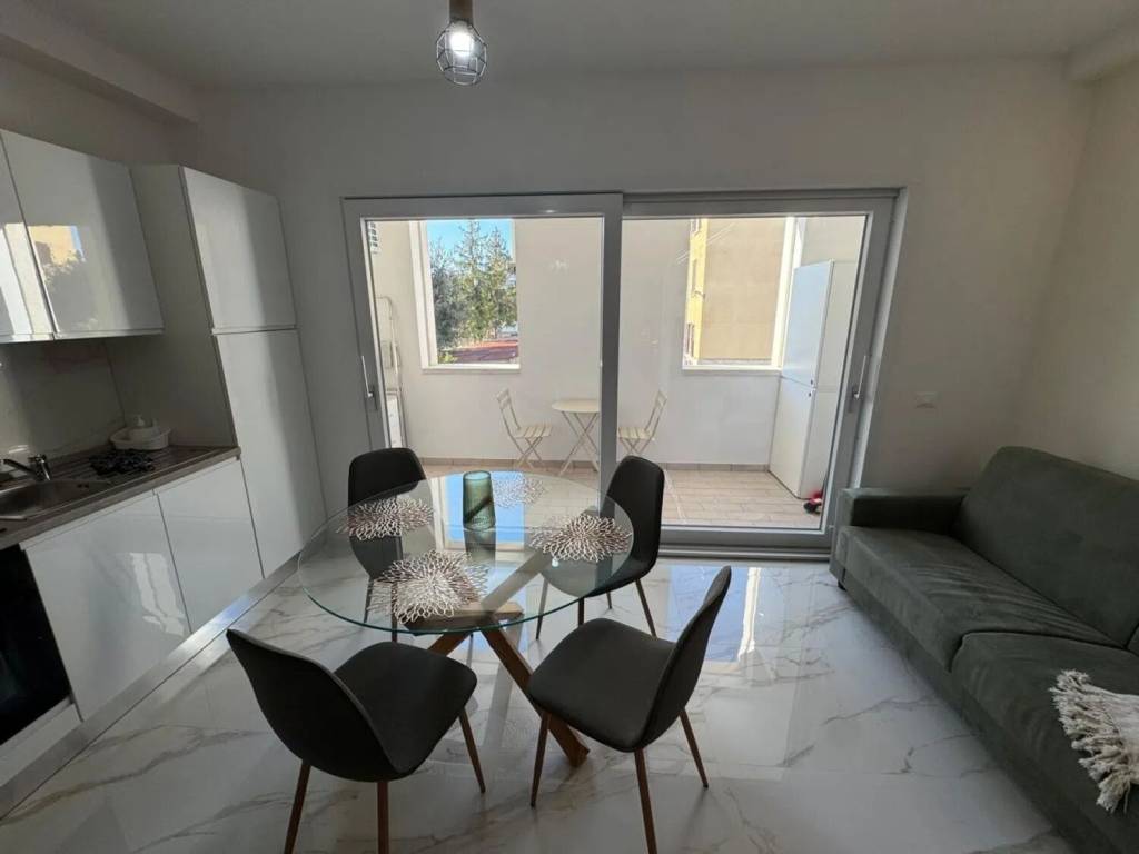 Appartamento a Follonica in Via Bicocchi - Foto 2