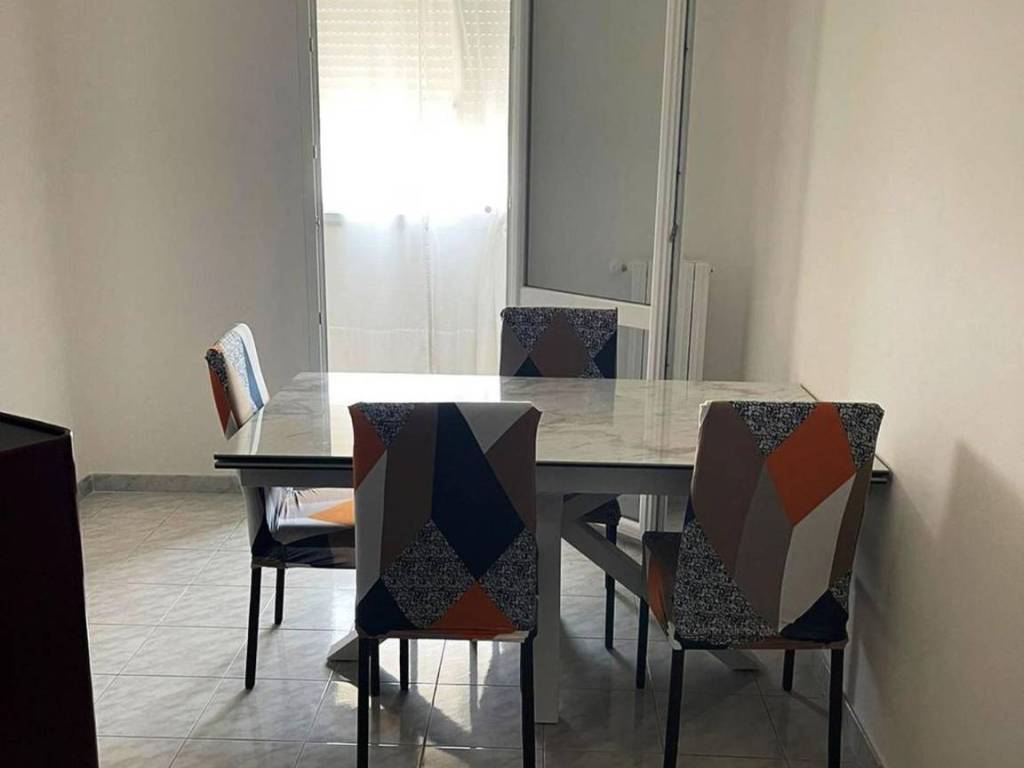 Appartamento a Brindisi in Largo Amedeo Avogadro, 6 - Foto 4