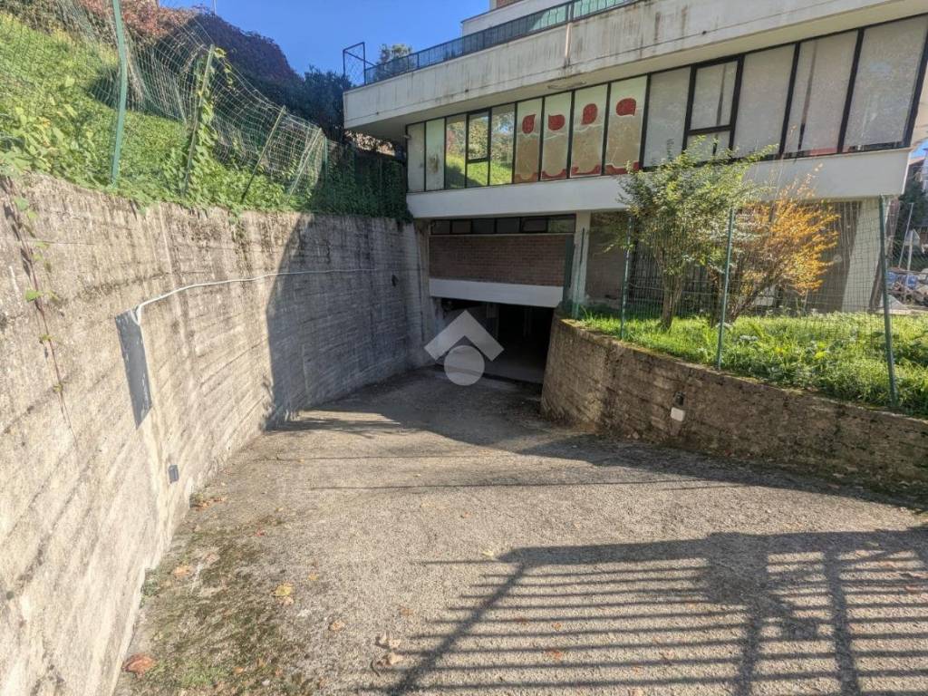 Box / garage a Avellino in Via Aurelio Nicolodi, 25 - Foto 2