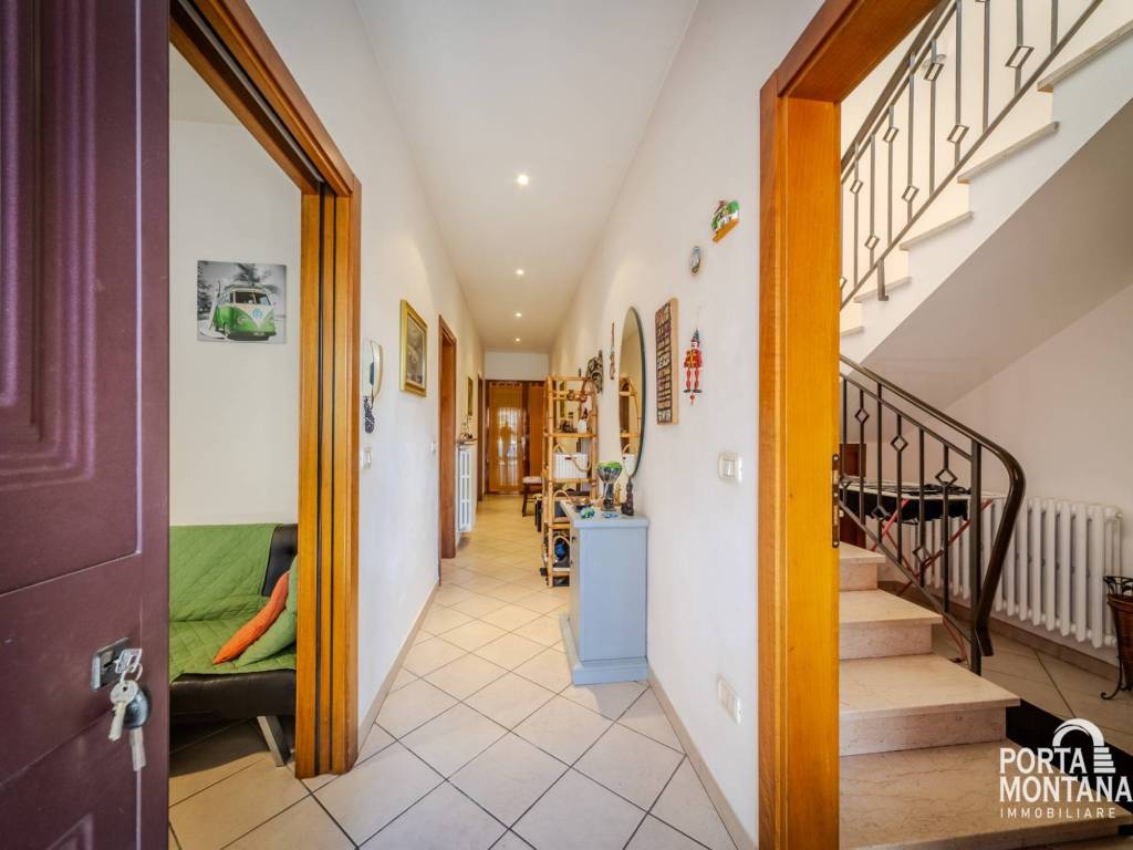 Villa a Rimini in Via Maiolo, 4 - Foto 2