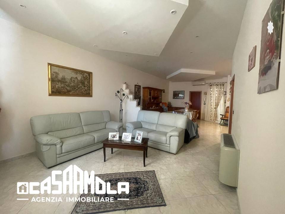 Casa indipendente a Mola di bari in Via Foggia, 34 - Foto 2