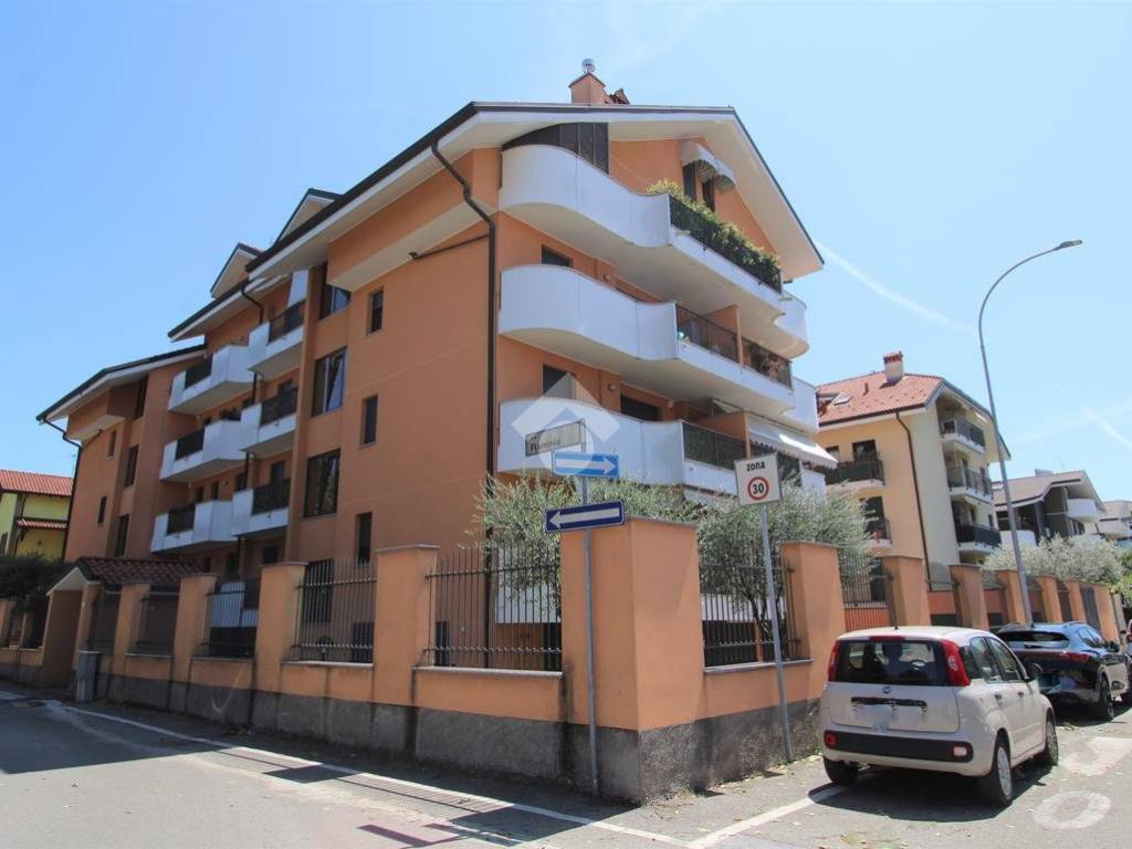 Box / garage a Bareggio in Via Flaminia, 1 - Foto 5