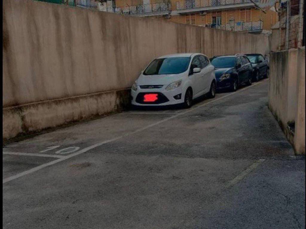 Box / garage a Portici in Via Armando Diaz, 4 - Foto 2
