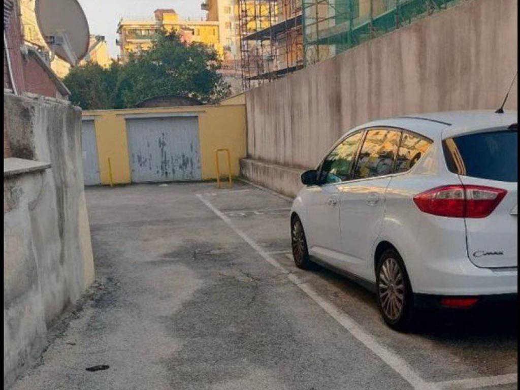 Box / garage a Portici in Via Armando Diaz, 4 - Foto 3