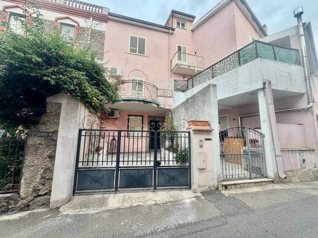 Villa a Macomer in Via Vittorio Alfieri, 12 - Foto 3