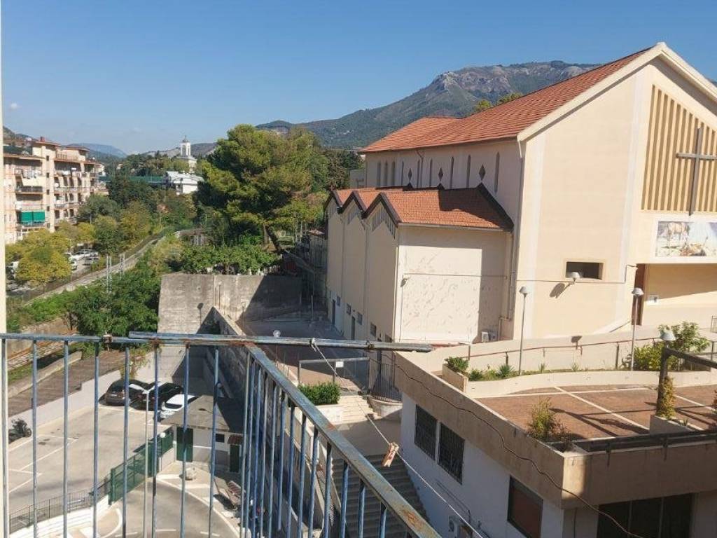 Appartamento a Salerno in Via Luigi Liguori, 67 - Foto 2