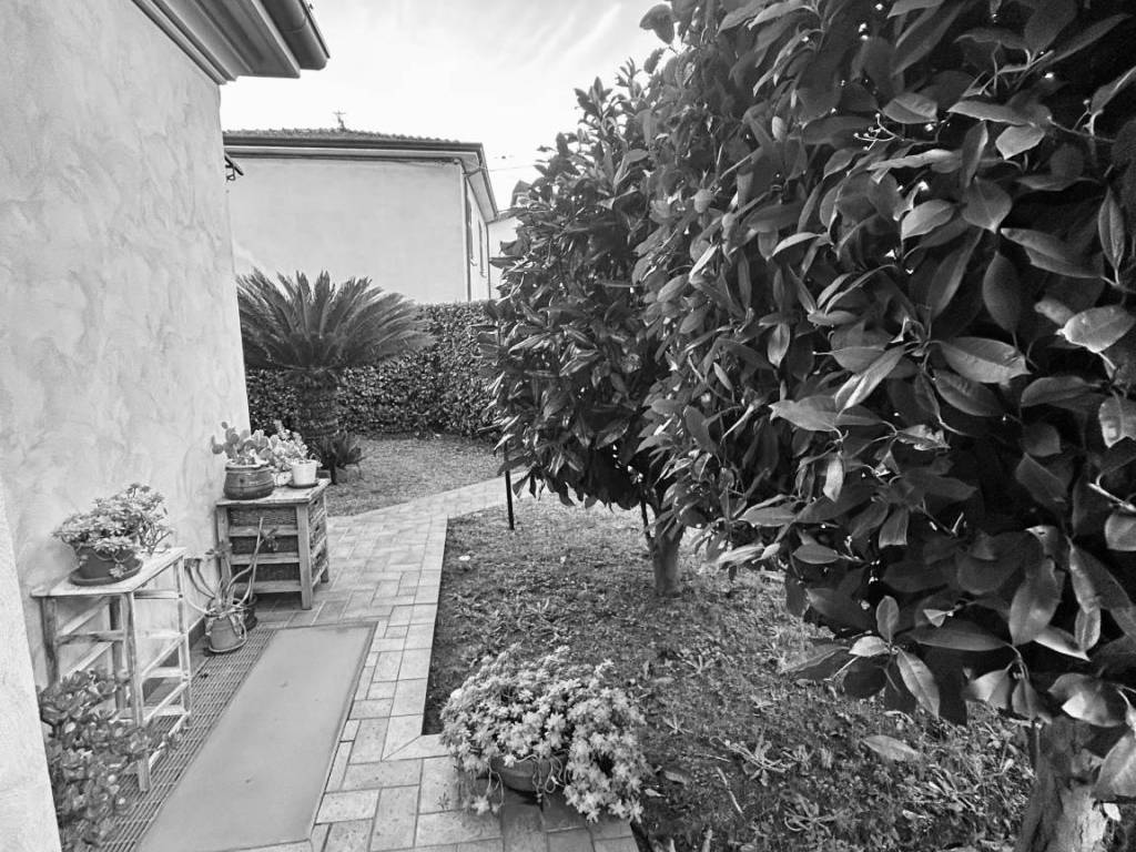 Casa indipendente a Castelnuovo magra in Via Canaletto, 102 - Foto 2