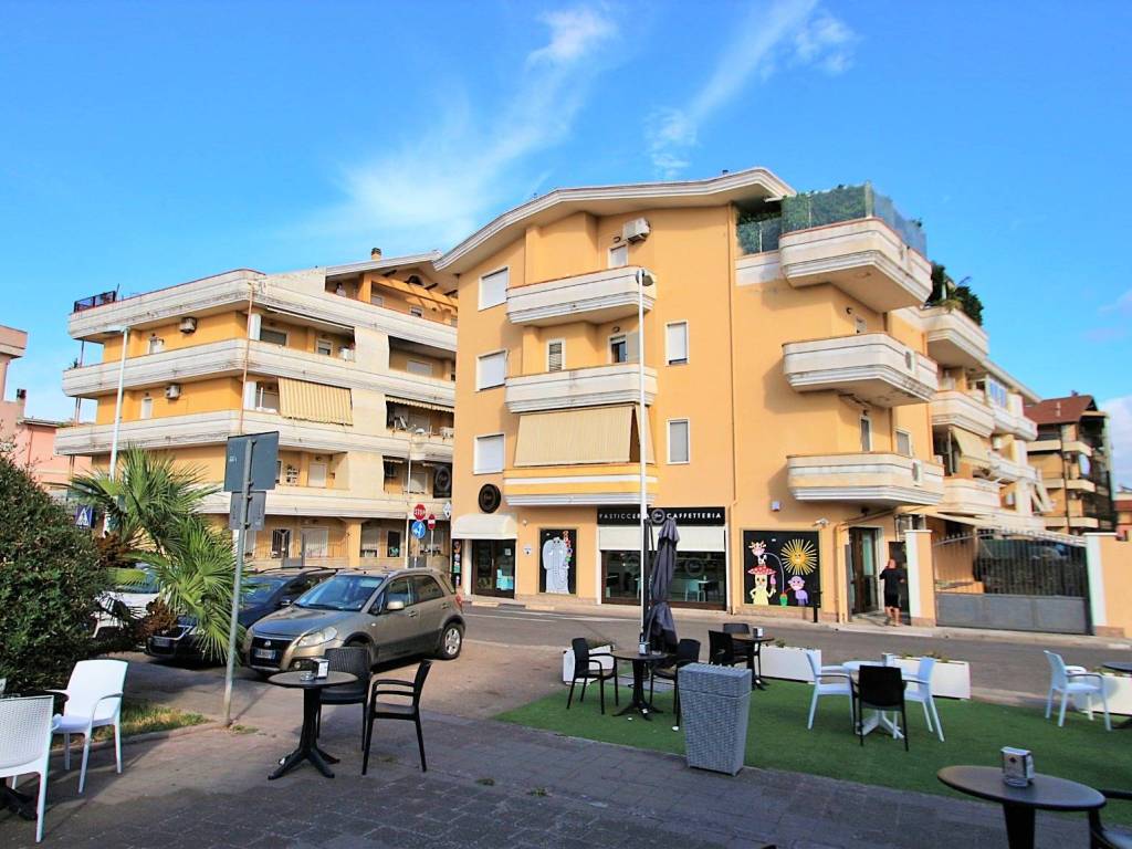 Appartamento a Assemini in Via Sarcidano, 21 - Foto 2