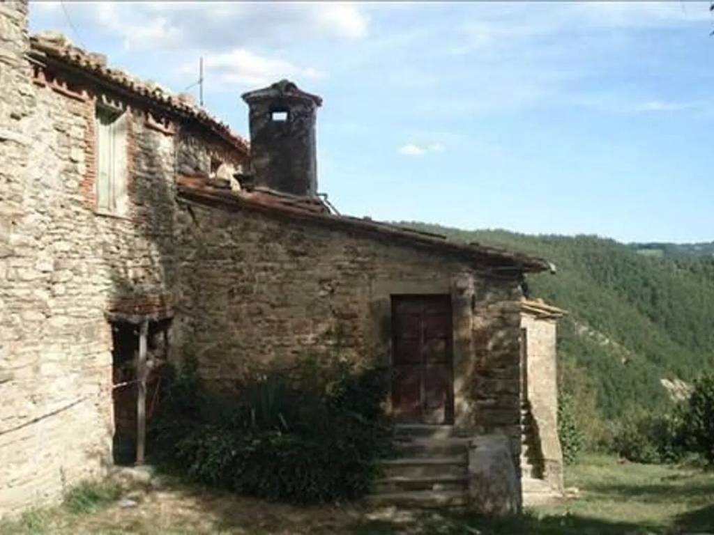 Rustico / casale a Apecchio in Strada Provinciale 257 Apecchiese - Foto 3