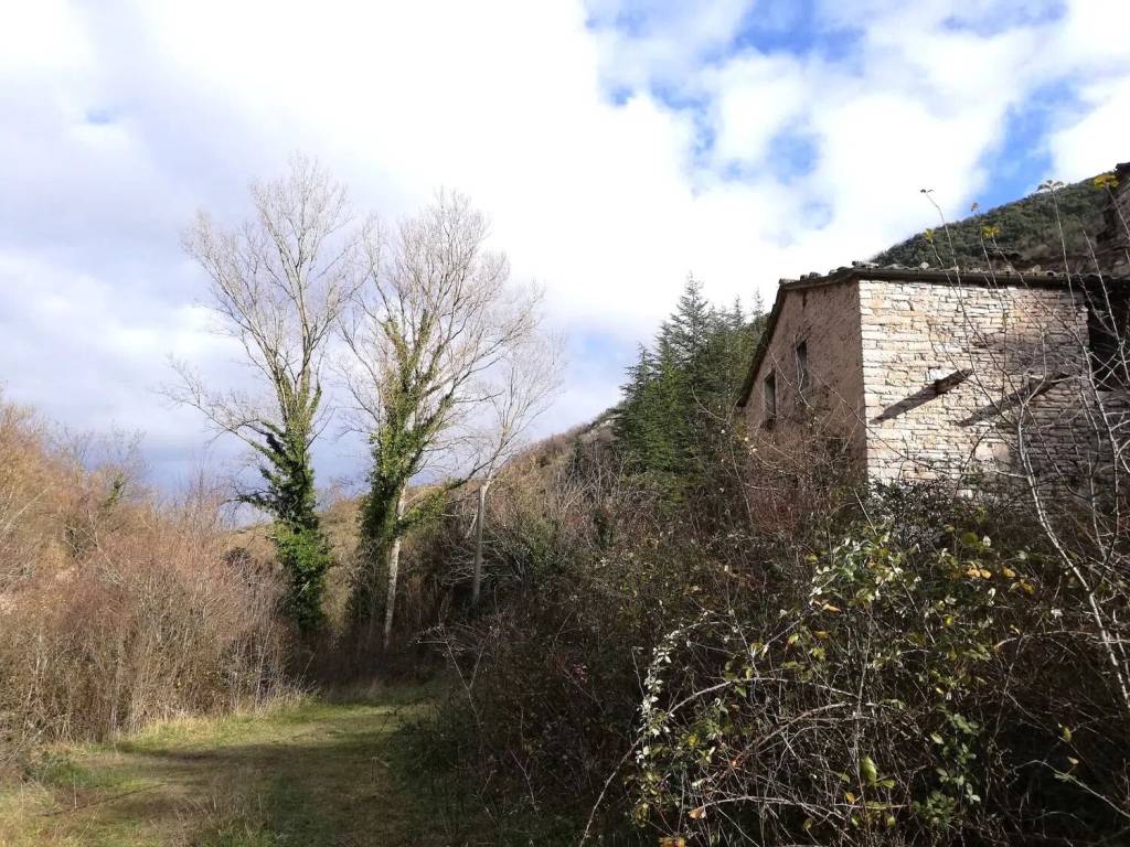 Rustico / casale a Cagli in Case Sparse Naro, 61043 Cagli Pu - Foto 2