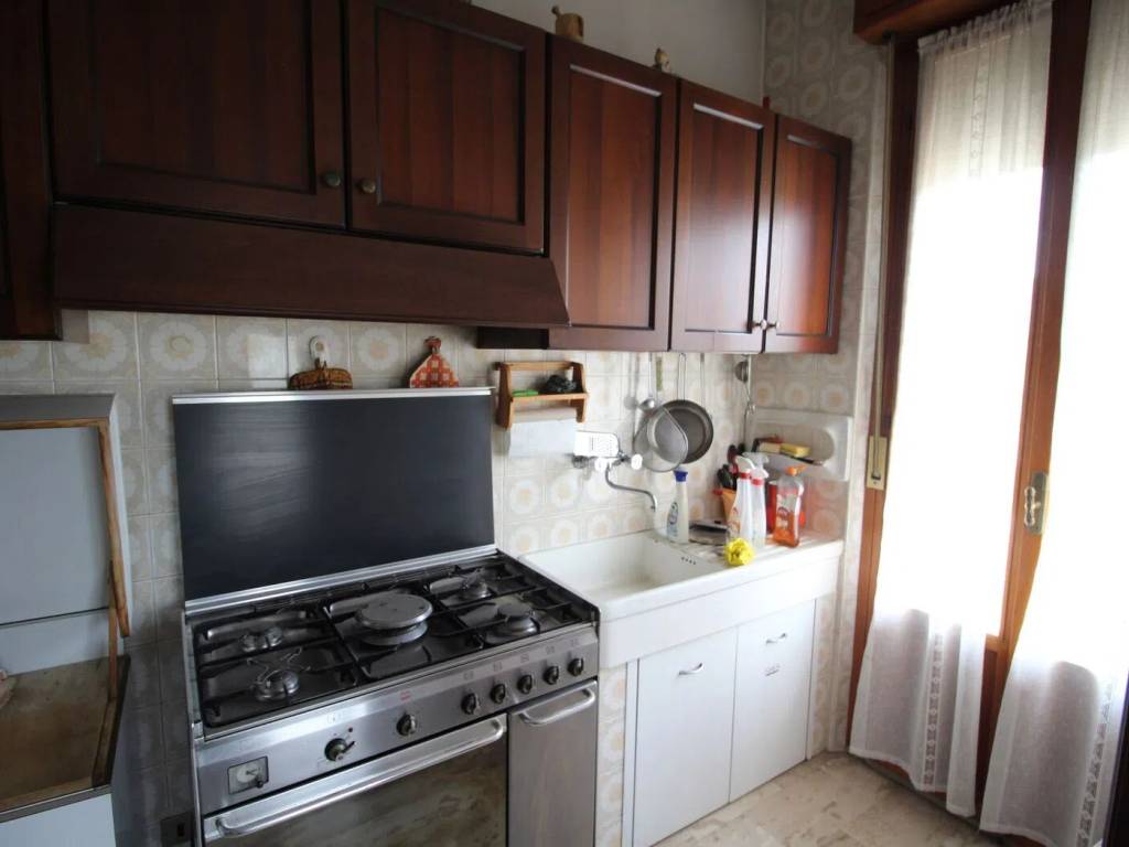 Appartamento a Fermignano in Via Pio Ix - Foto 4