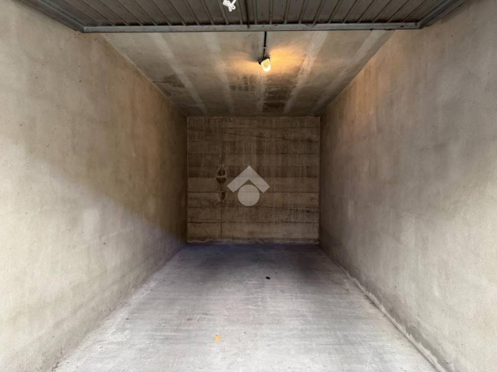 Box / garage a Stradella in Via Montemartini - Foto 2