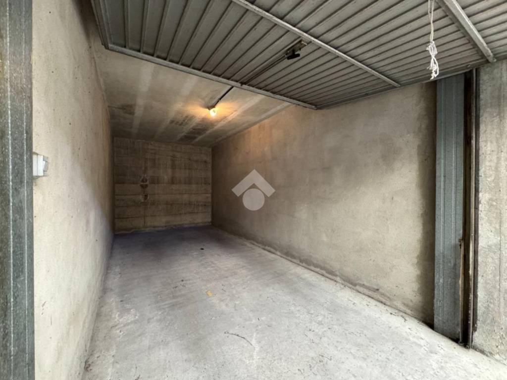 Box / garage a Stradella in Via Montemartini - Foto 3