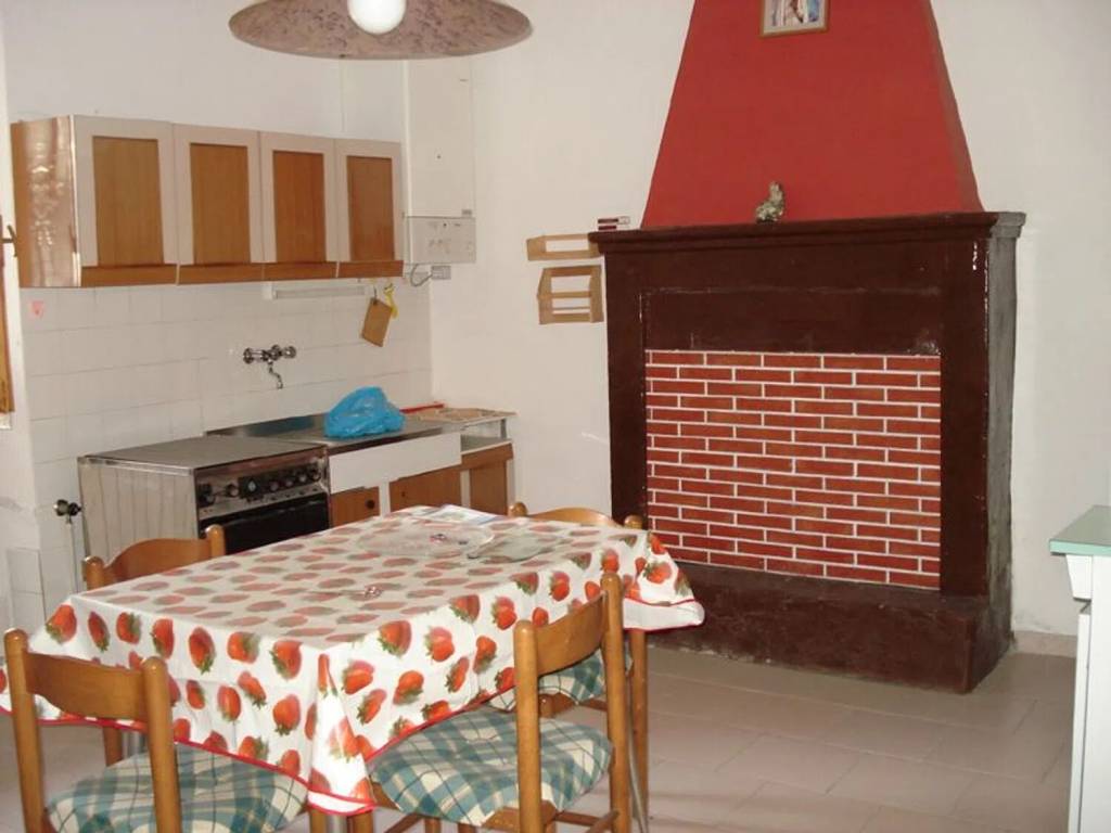 Appartamento a Fermignano in Piazza Giuseppe Garibaldi, 1 - Foto 3