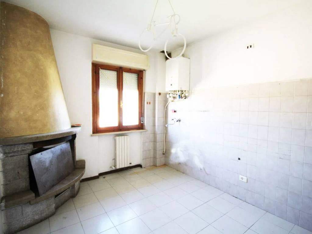 Appartamento a Fermignano in Via Giosuè Carducci - Foto 3